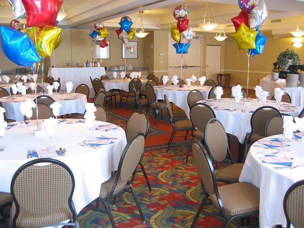 Hilton Garden Inn Wooster Restaurante foto