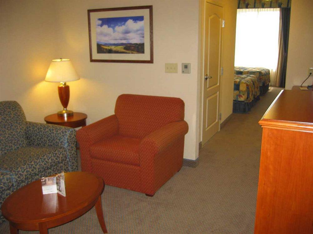Hilton Garden Inn Wooster Habitación foto