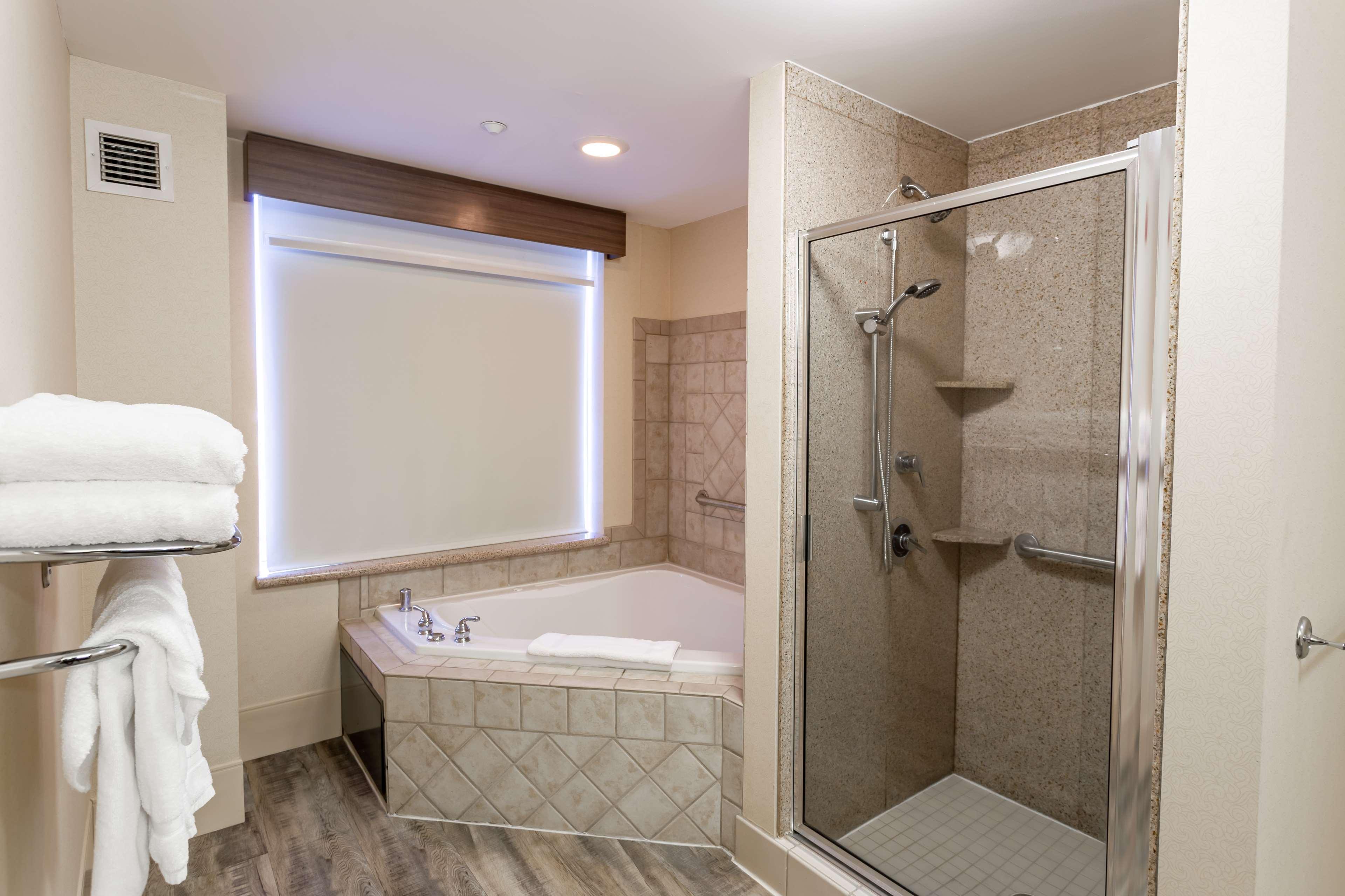 Hilton Garden Inn Wooster Exterior foto